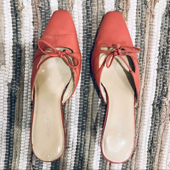 Aerosoles coral pink leather mules with front bow ornament. Size 6. EUC - Picture 3 of 12
